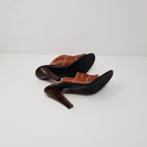 ✖ Tod's Leather Heels Euro 37/US 7 - Picture 4 of 4
